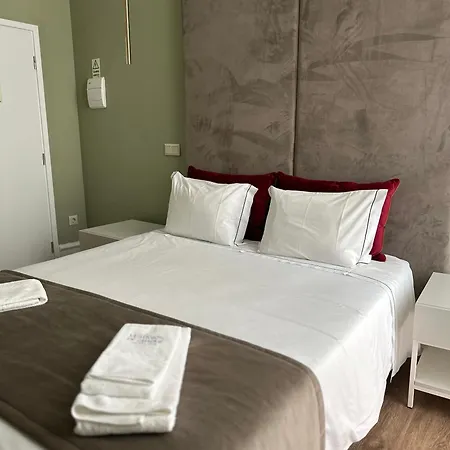 Vestigios De Charme - Figueira Suits 3*